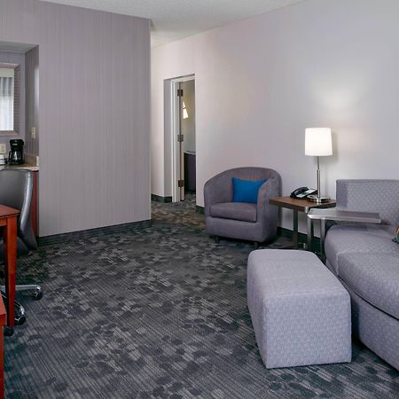 Sonesta Select Kansas City Airport Tiffany Springs מראה חיצוני תמונה